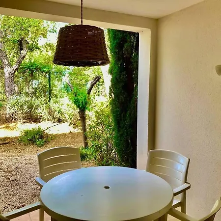 Les Restanques Glycines 2066 * Grimaud