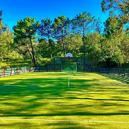 Les Restanques Glycines 2066 アパート